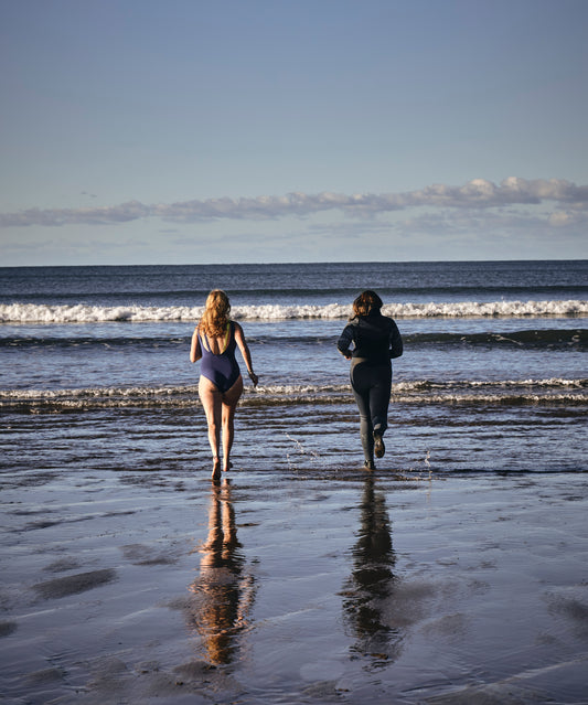 Open water swimming 