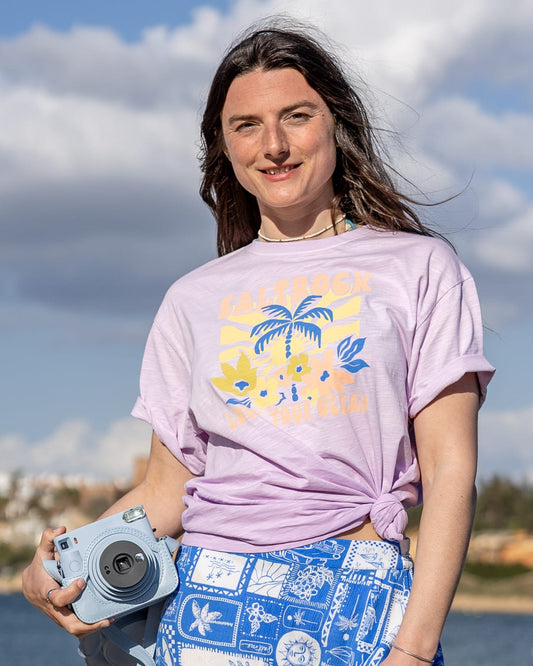 Sun Daze Womens Short Sleeve Tee in Light Purple