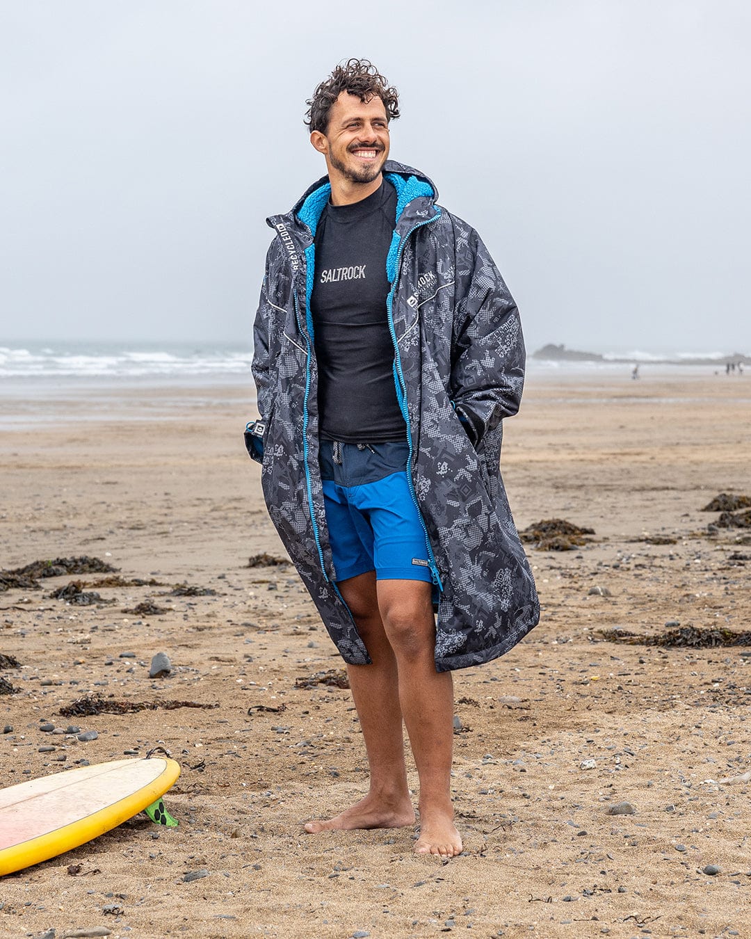 Digi Camo Changing Robe - Black/Blue