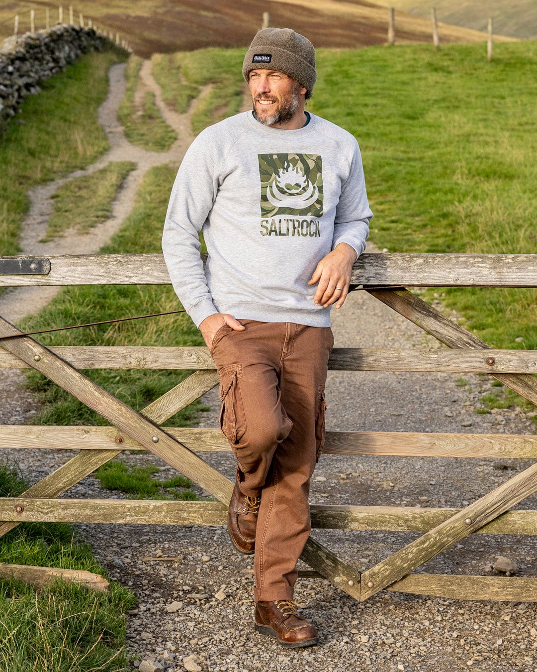 Camo Leaf Flame - Mens Sweat Shirt - Grey