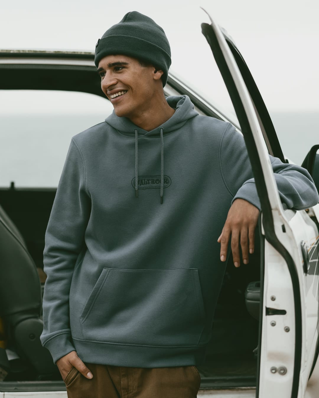 Cult Mens Pop Hoodie in Blue