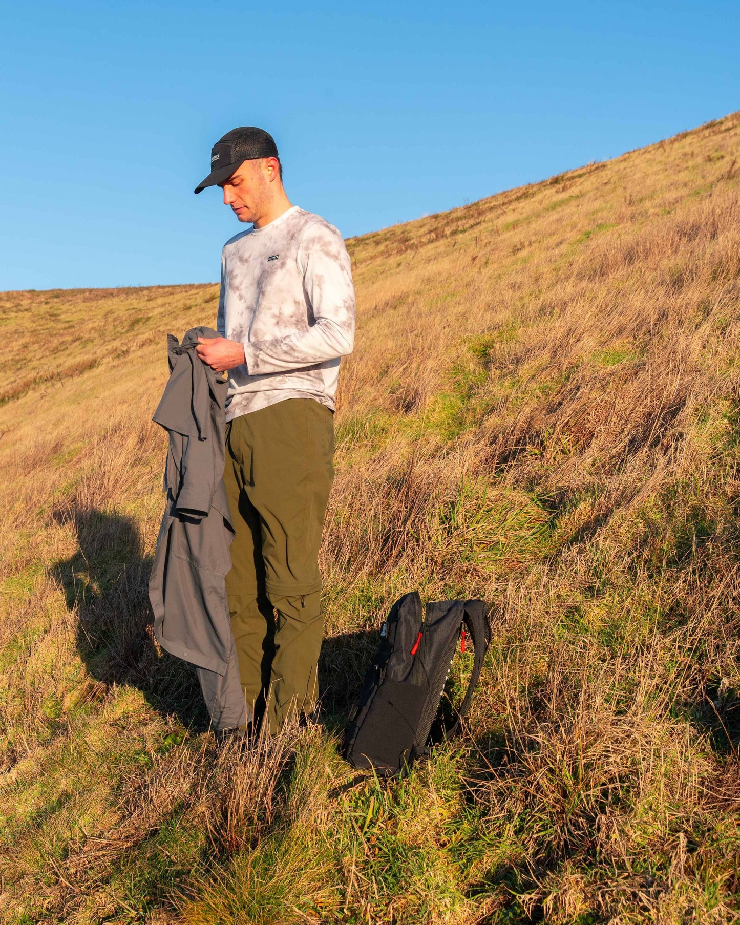 Rebalance Hybrid - Mens UPF 50+ Long Sleeve T-Shirt - Grey