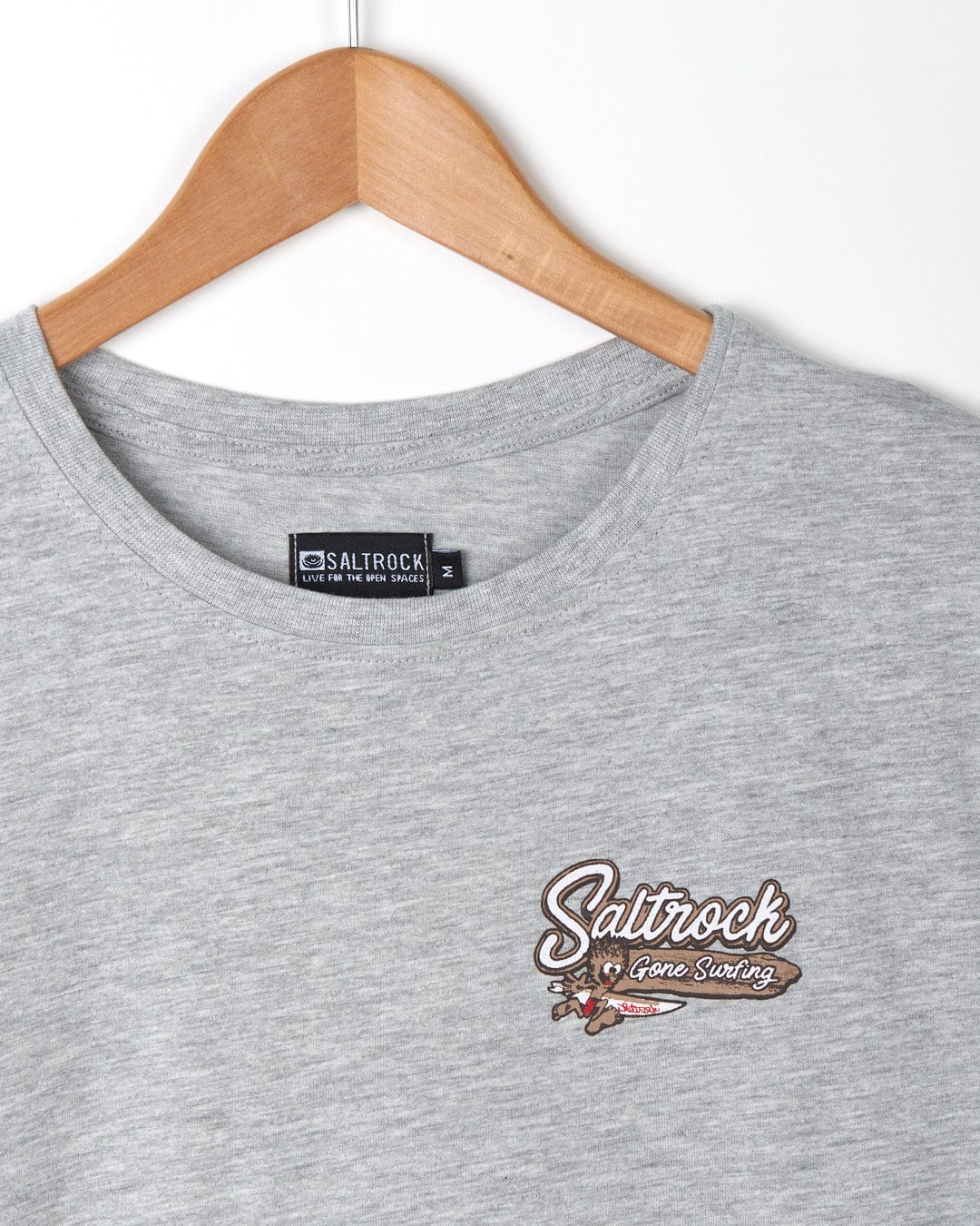 A Beach Signs Devon grey t-shirt with a Saltrock branding logo on it.