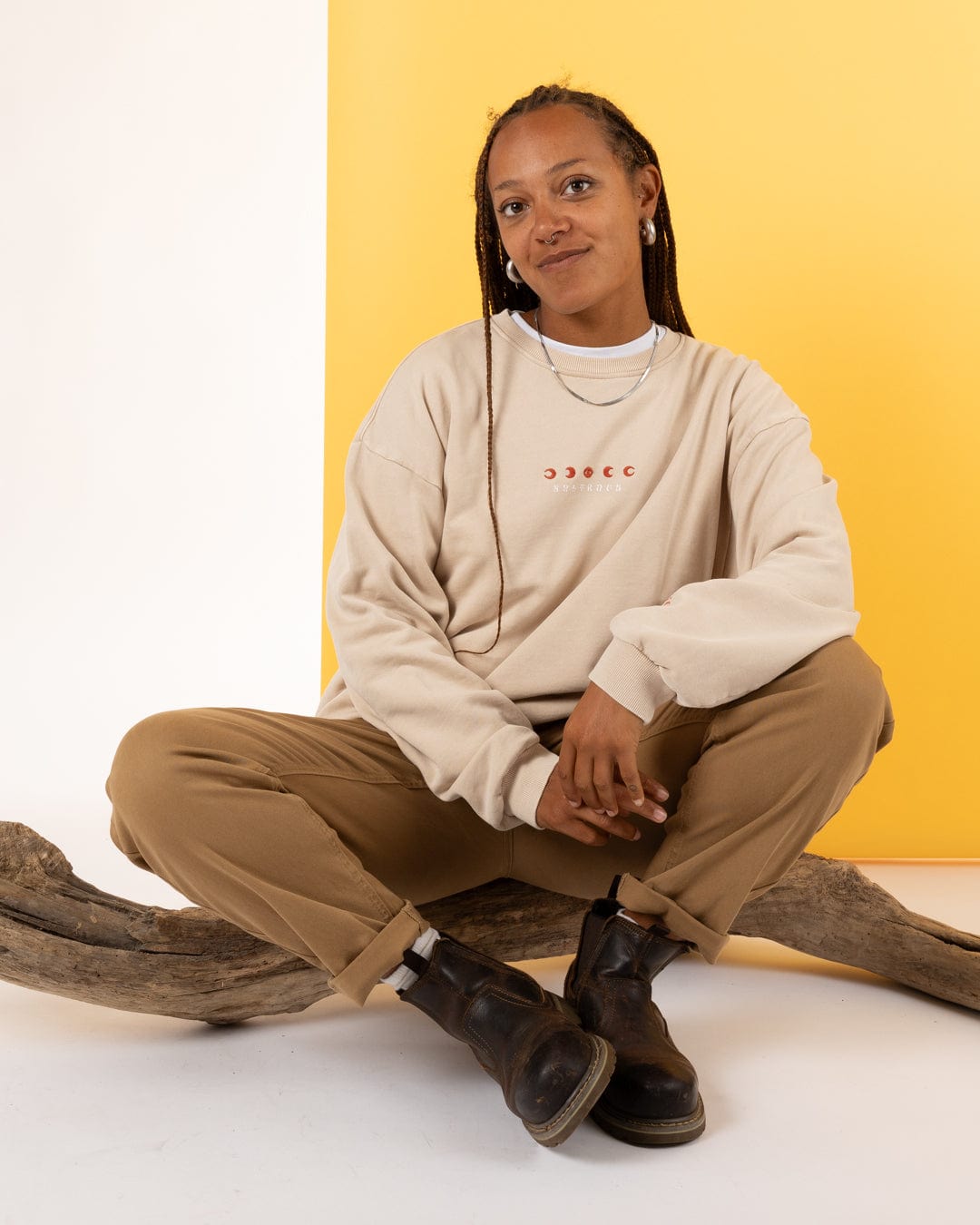 Charmer - Womens Oversized Sweat Shirt - Light Brown