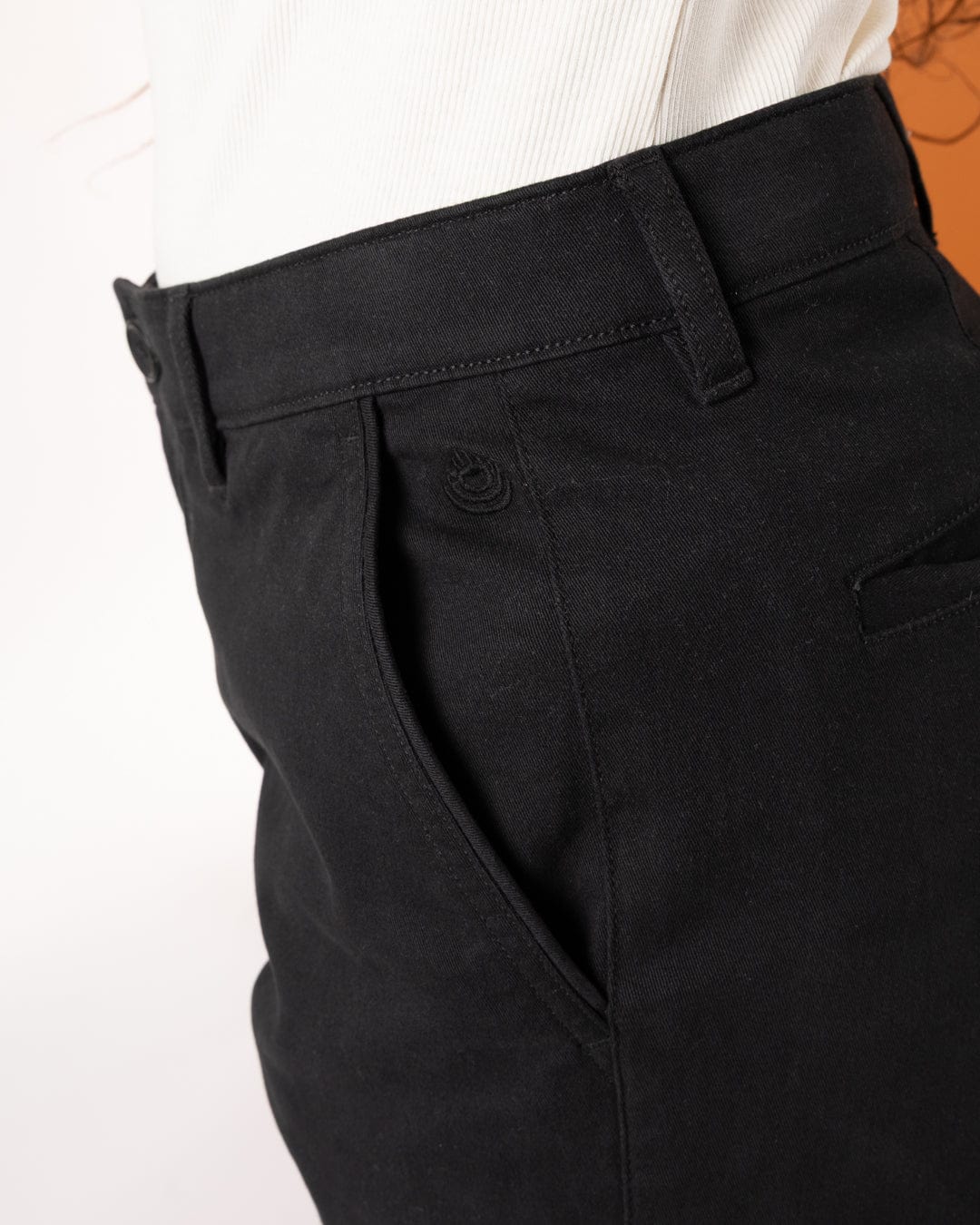 Mara - Womens Chino - Black