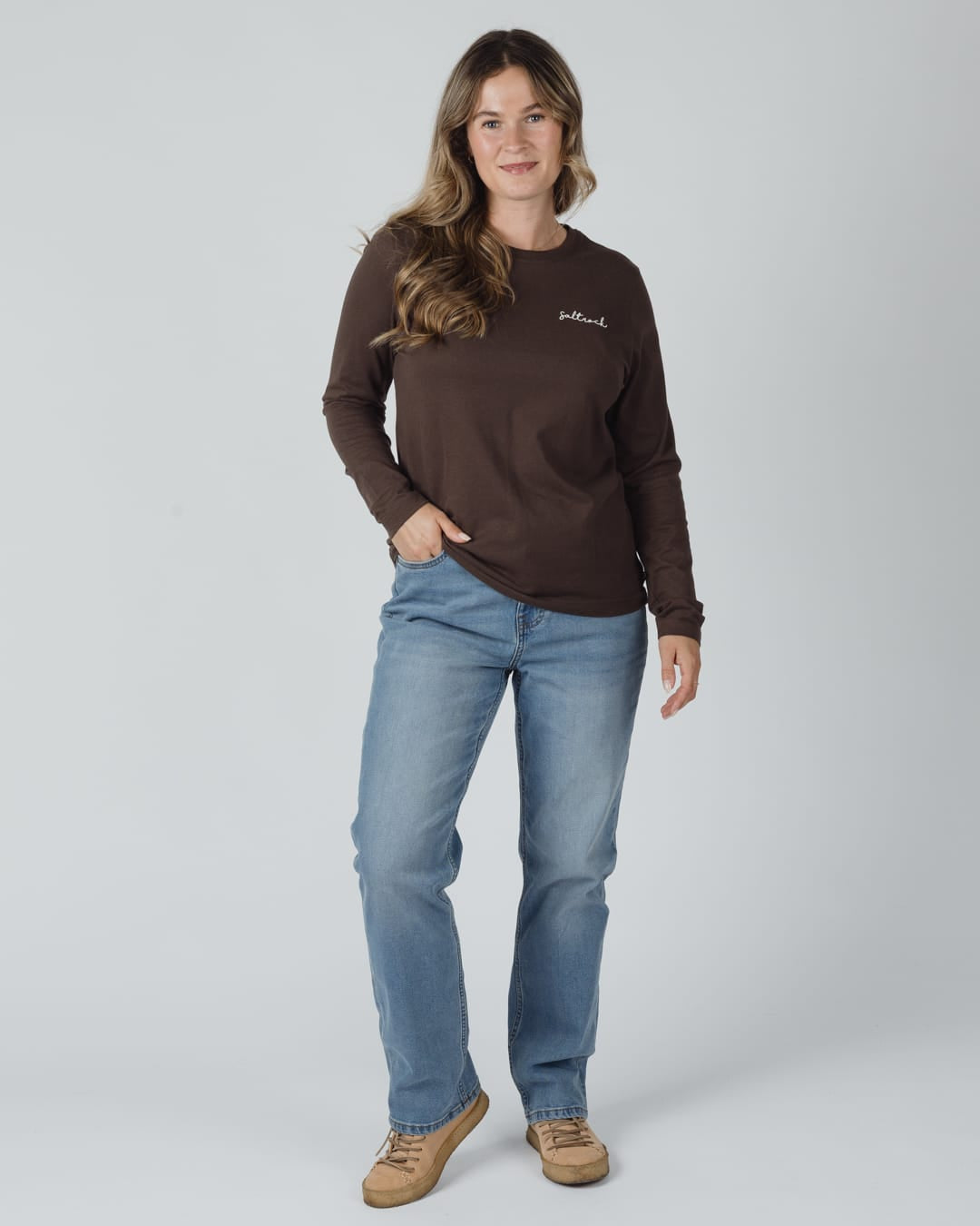 Isla Womens Mum Jean In Mid Denim