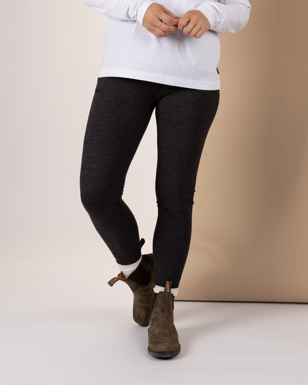 Trek - Womens 4 Way Stretch Outdoor Leggings - Dark Grey