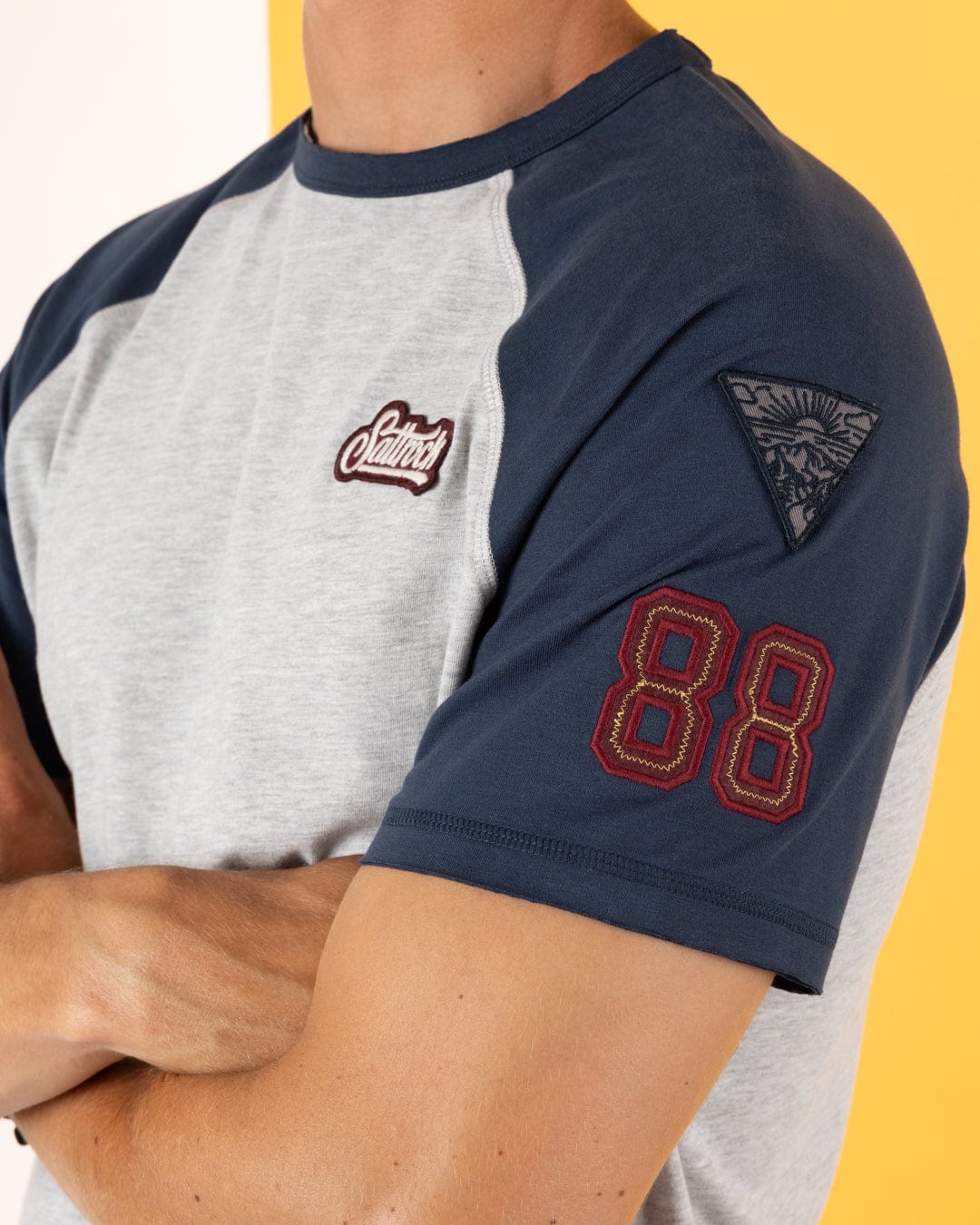 Patch Raglan - Mens Short Sleeve Raglan T-Shirt - Blue/Grey