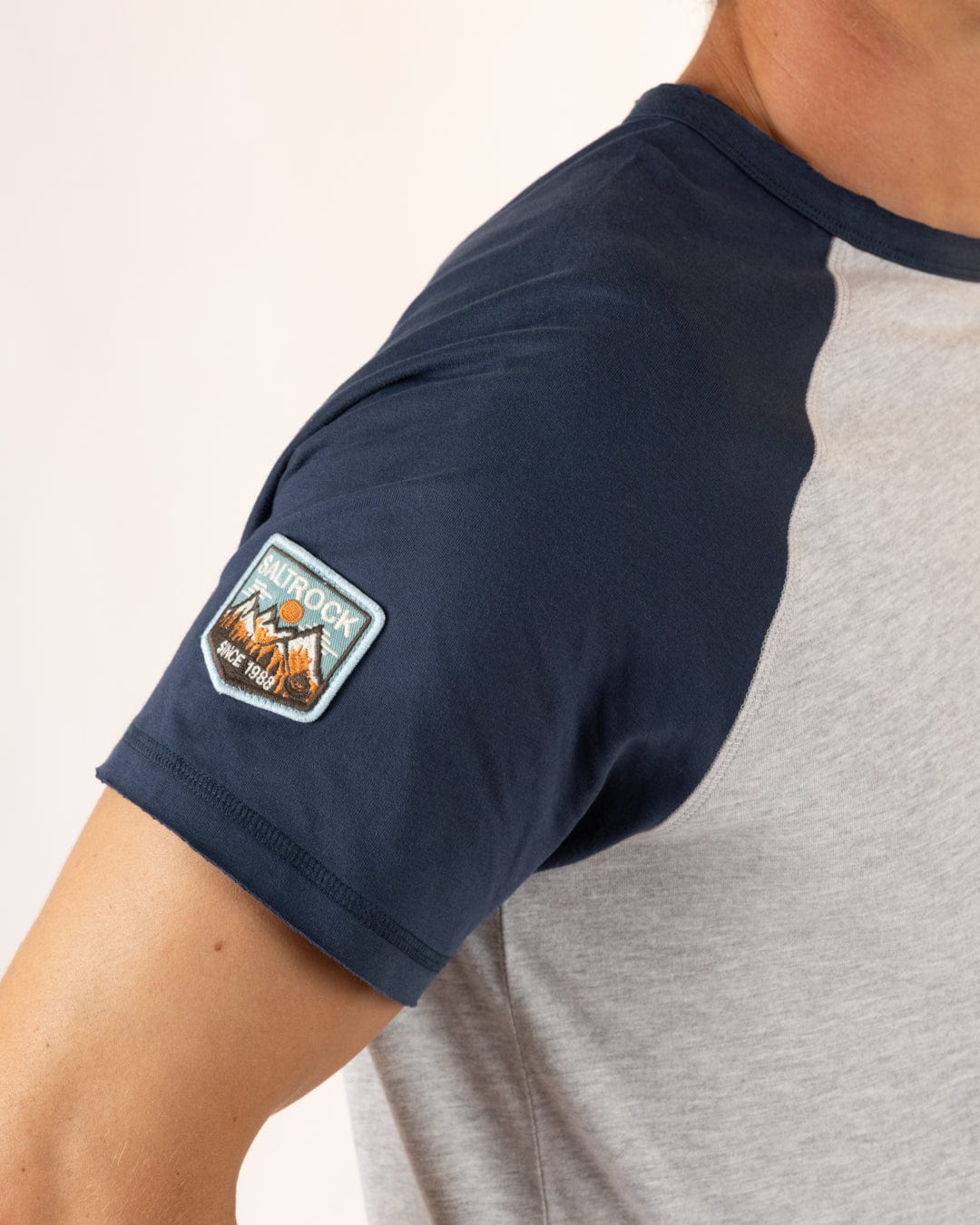 Patch Raglan - Mens Short Sleeve Raglan T-Shirt - Blue/Grey