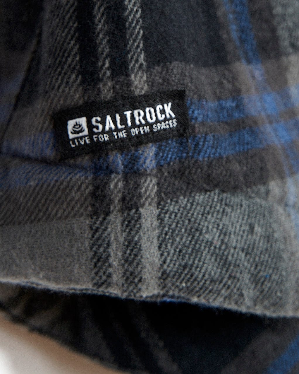 A close up of a Saltrock Woody - Mens Sherpa Lined Shacket - Grey hat with versatile styling options.