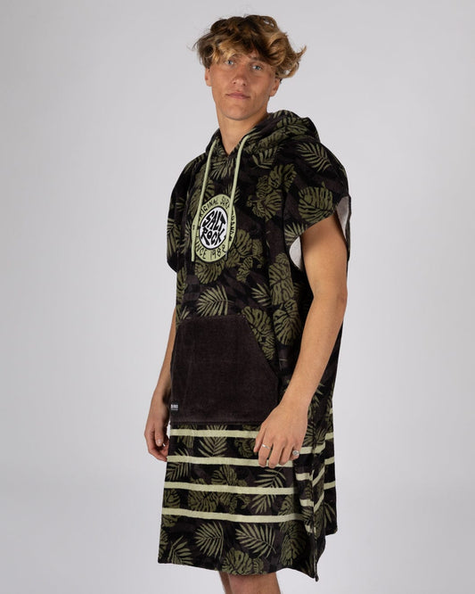 Warp Surf Changing Towel in Dark Grey