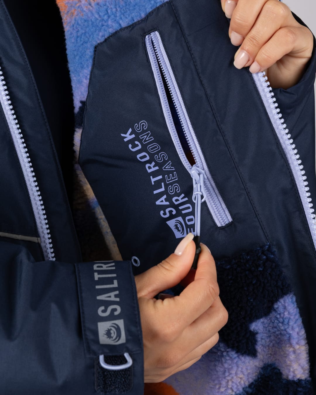 Mountain Haze Changing Robe in Blue