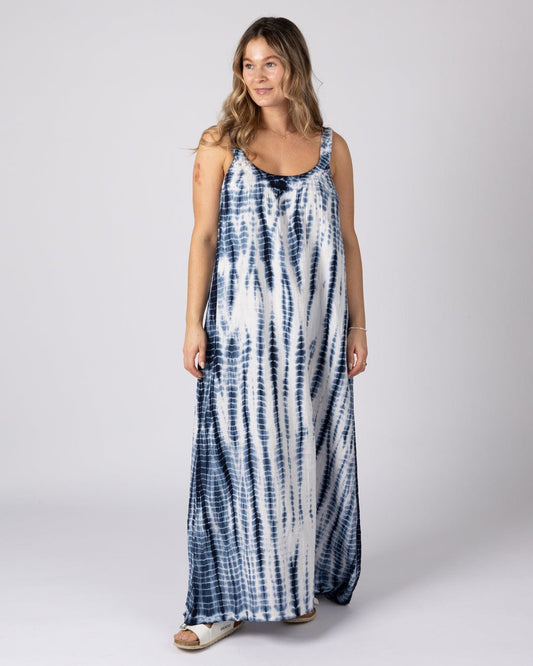 Melda Womens Oversized Midi Dress in Blue