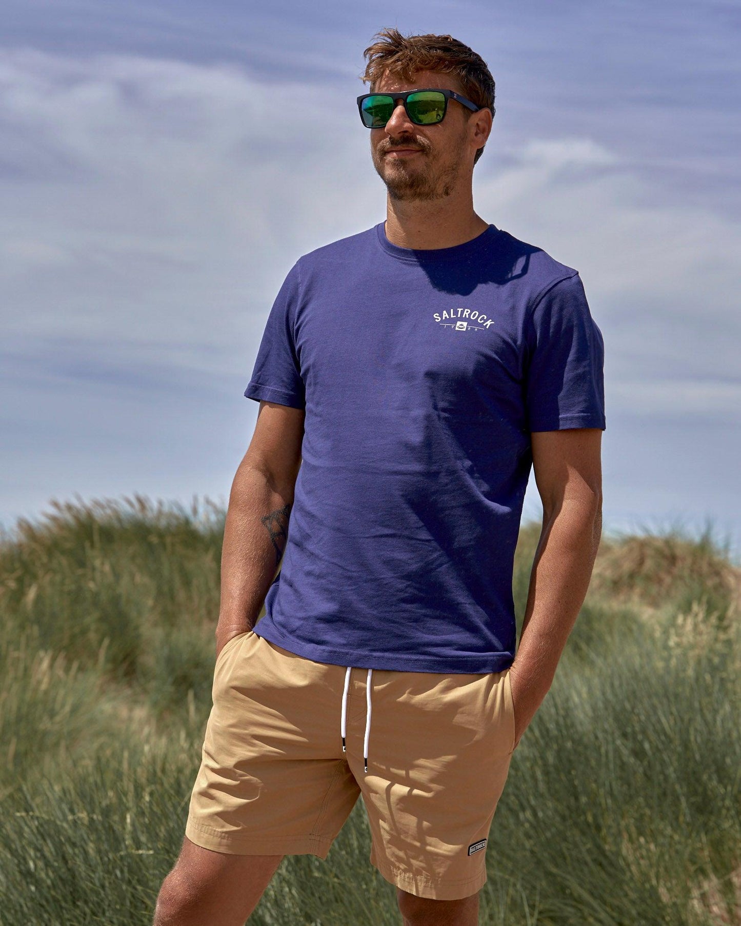 Location - Mens T-Shirt - Newquay - Dark Blue - Saltrock