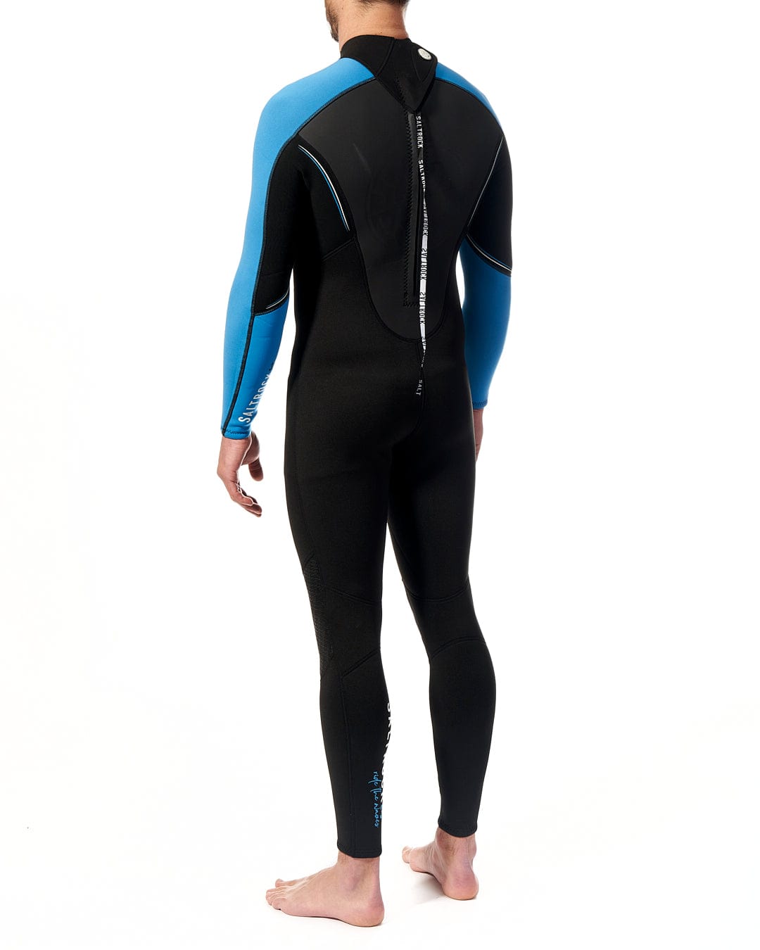 The back view of a man in a Saltrock Core - Mens 3/2 Full Wetsuit - Blue/Black.