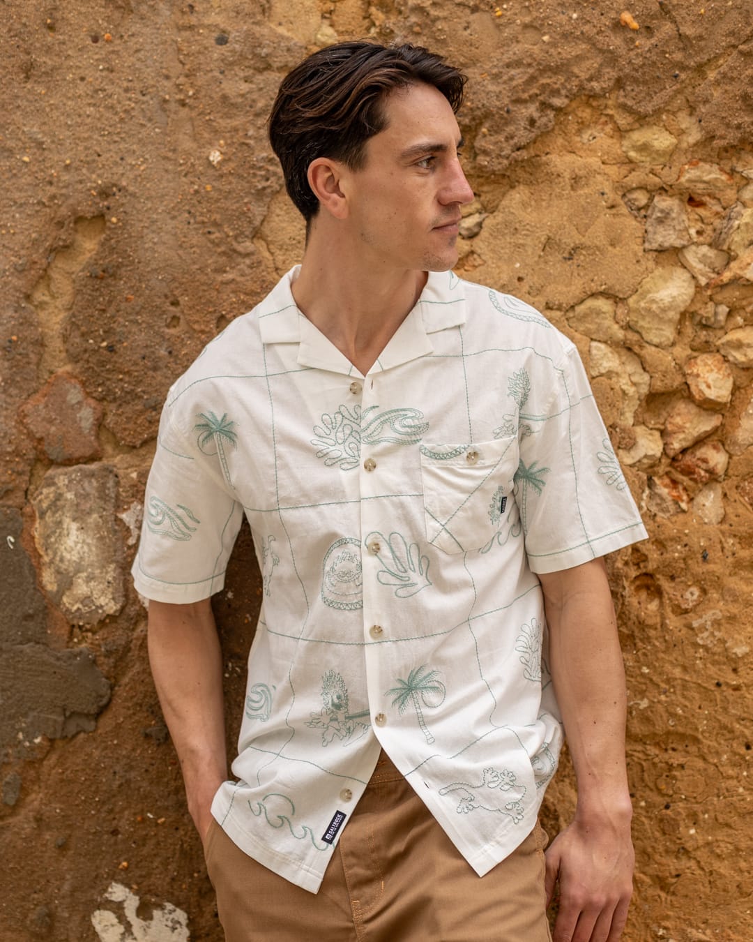 Little Creatures Mens Icon Short Sleeve Shirt in Cream
