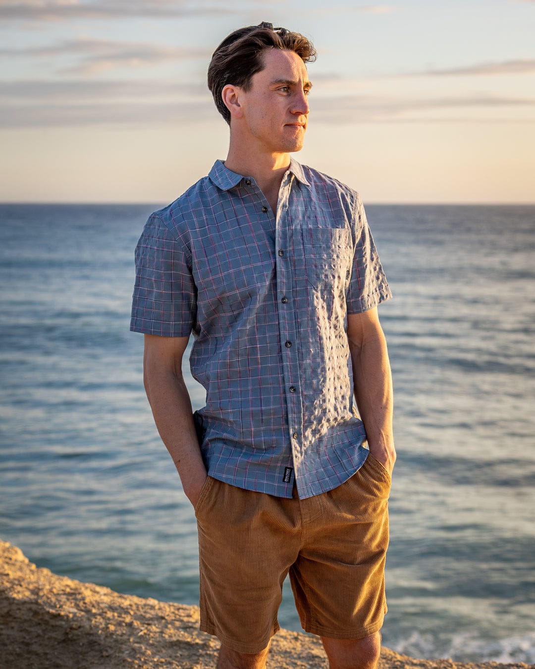 Isaad Mens Short Sleeve Shirt in Blue