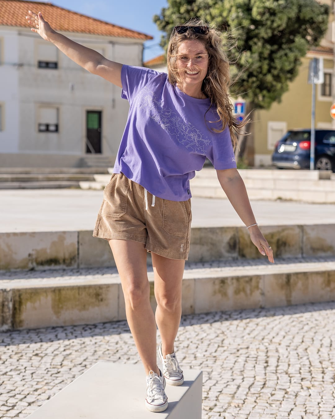 Aster Womens Short Sleeve Tee in Purple