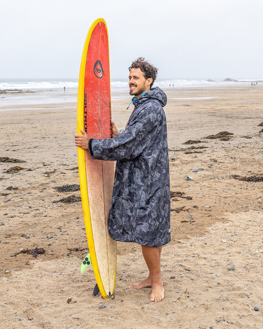 Digi Camo Changing Robe - Black/Blue