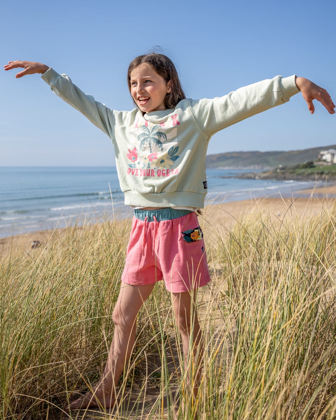 Sun Daze Kids Sweatshirt in Light Green