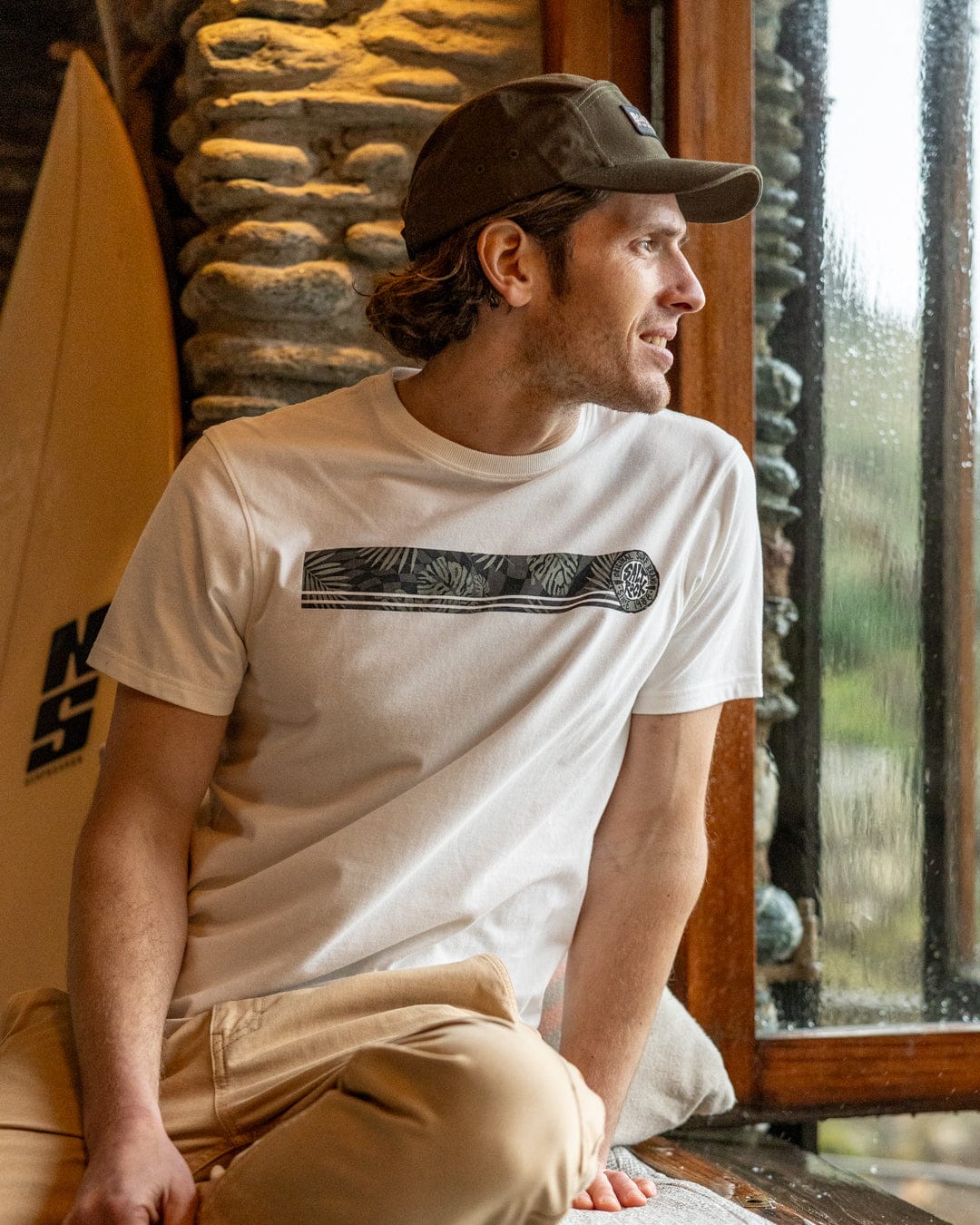 Warp Surf Stripe - Mens Short Sleeve T-Shirt - Cream