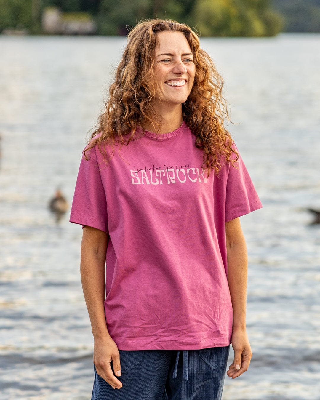 Vista - Womens Oversized Short Sleeve T-Shirt - Dark Pink