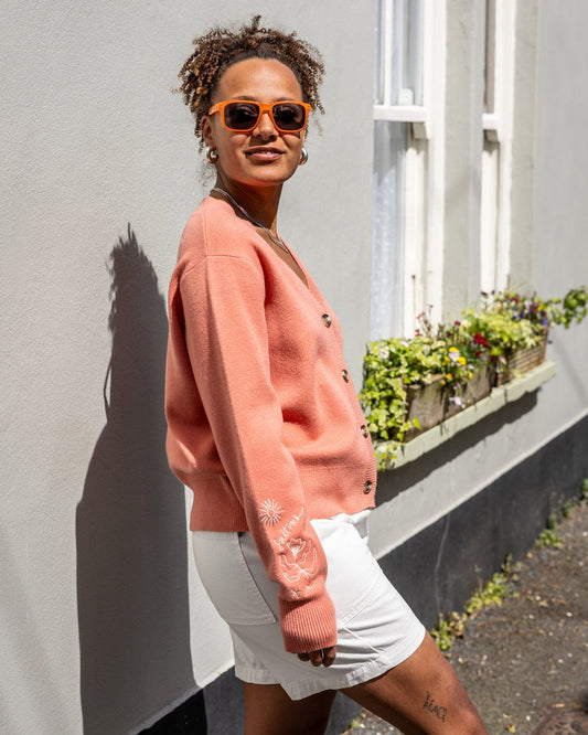 Ogden Womens Longline Chino Shorts in White