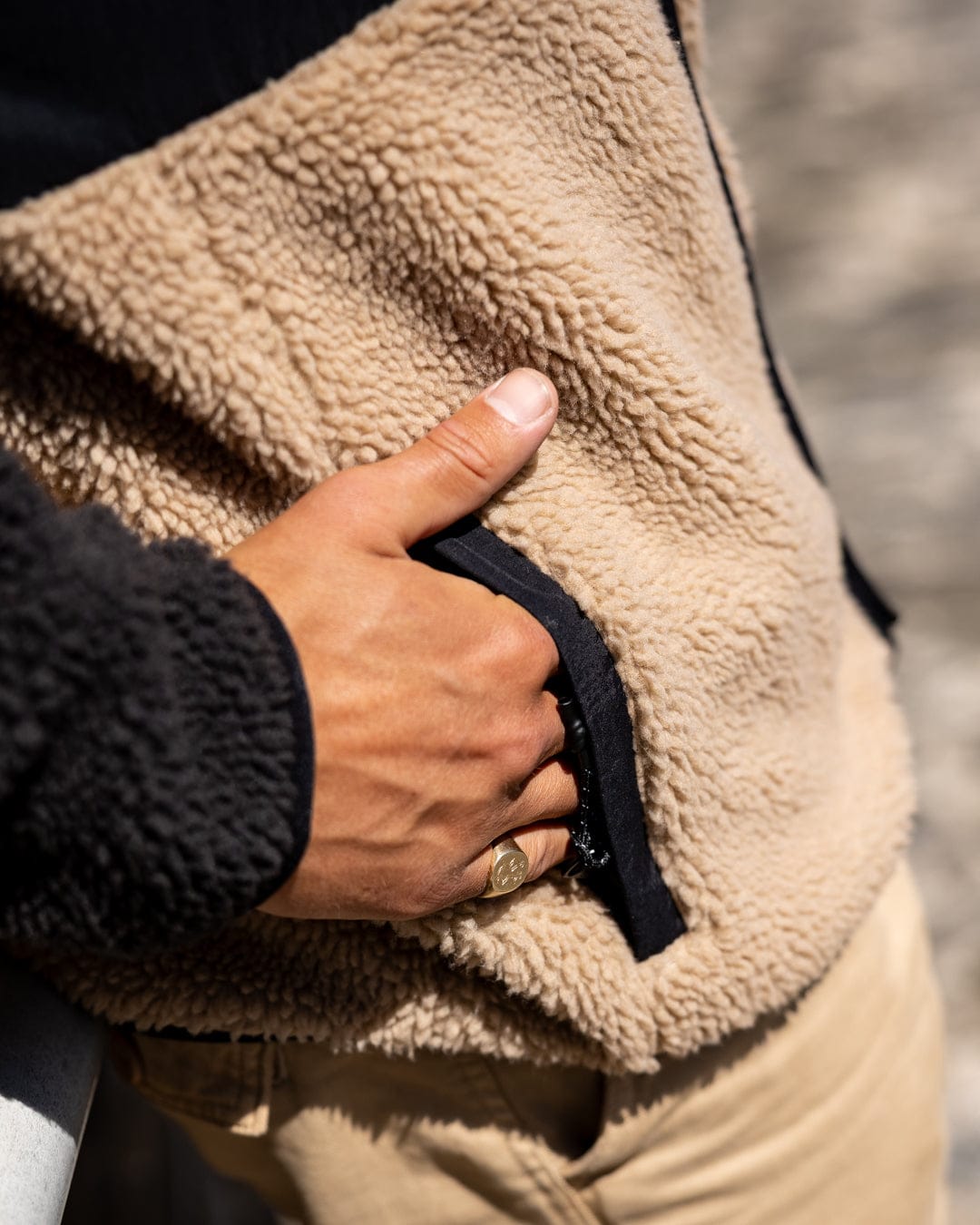 Rafe Mens Zip Fleece in Black/Beige