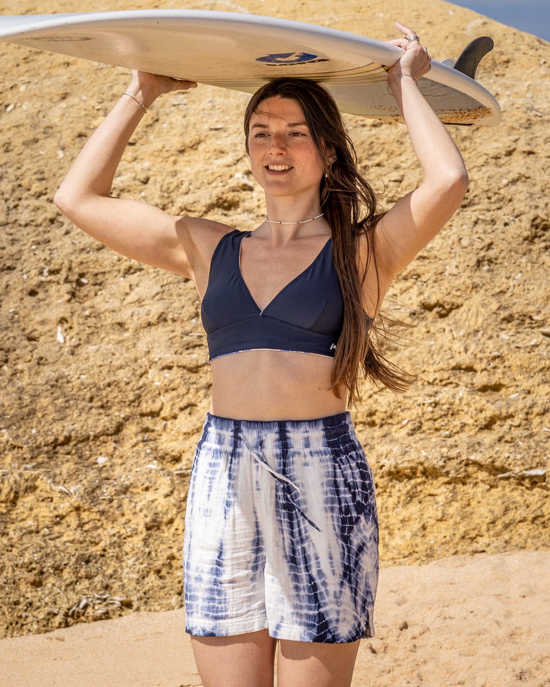 Melda  Womens Woven Short in Blue