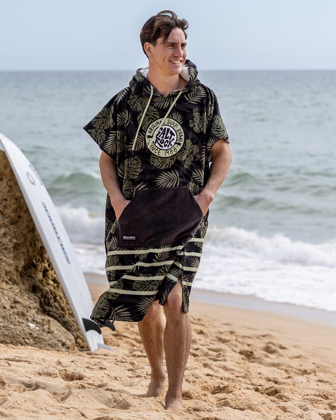 Warp Surf Changing Towel in Dark Grey