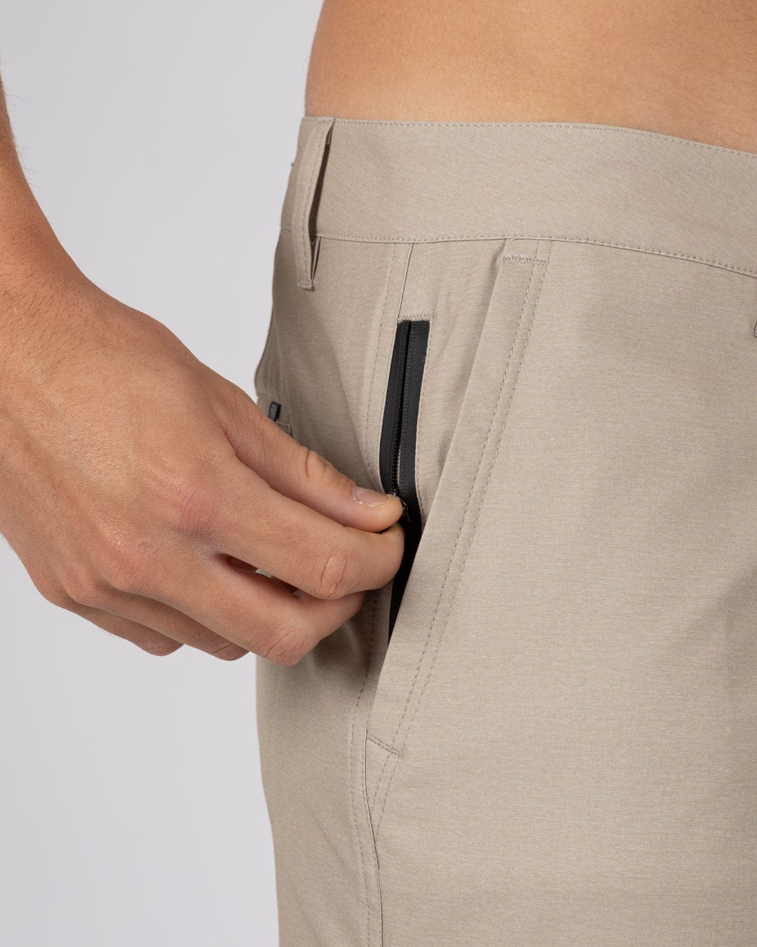 Cargo Amphibian II 21 Mens Hybrid Shorts in Light Brown