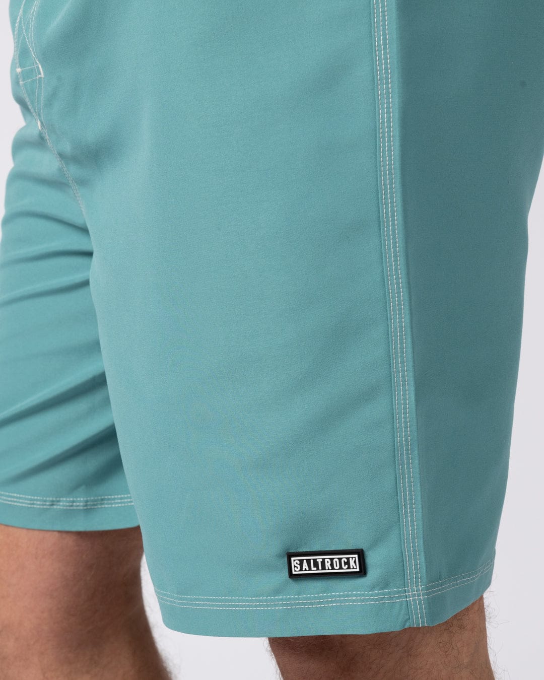 Pipeline 19 Mens Swimshort in Teal