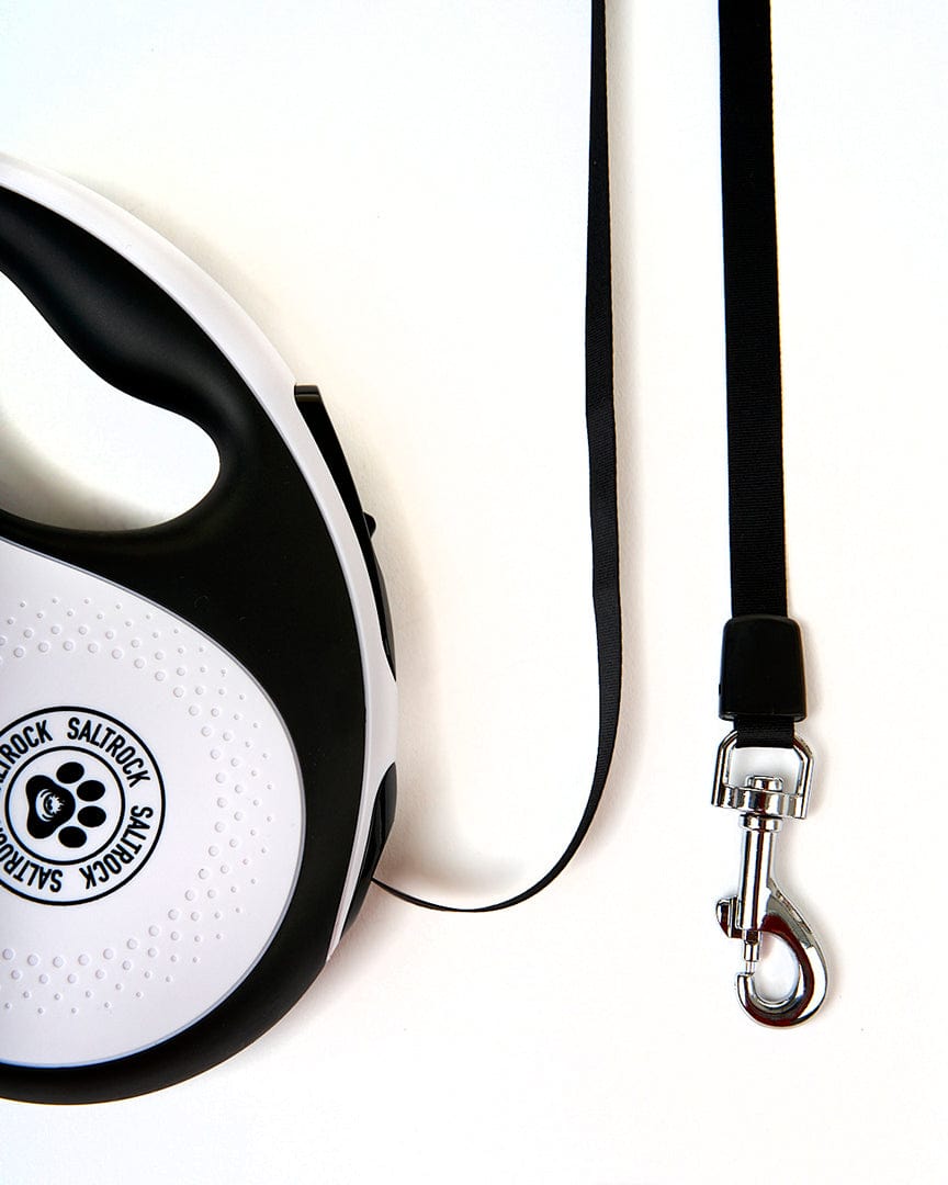 A Saltrock Branded Adjustable Lead in White with a hook attached, suitable for dogs up to 30kg.