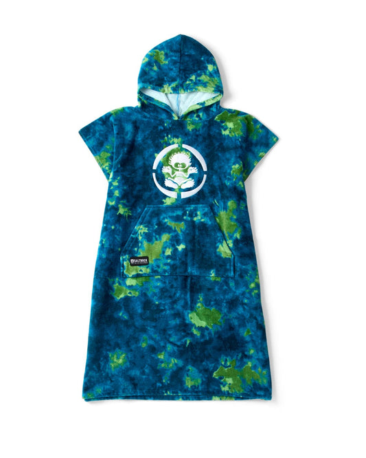 The "Fader - Kids Changing Towel - Green" from Saltrock is an ultra-absorbent, 100% cotton blue and green tie-dye hooded poncho towel with a front pocket, featuring a circular logo of a frog holding a trident.