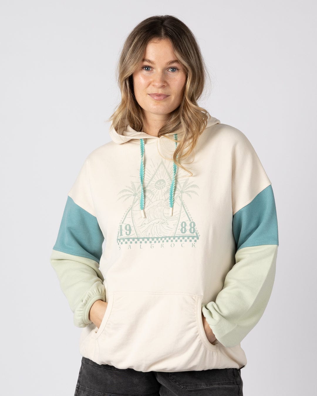 Free Wave  Womens Oversized Pop Hoodie in Cream