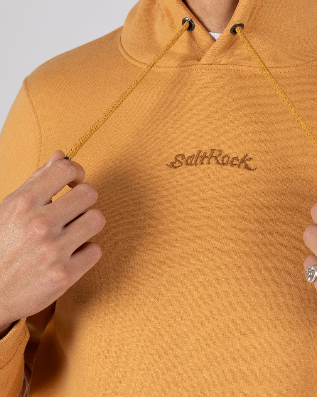 Open Finals Linear Mens Pop Hoodie in Yellow