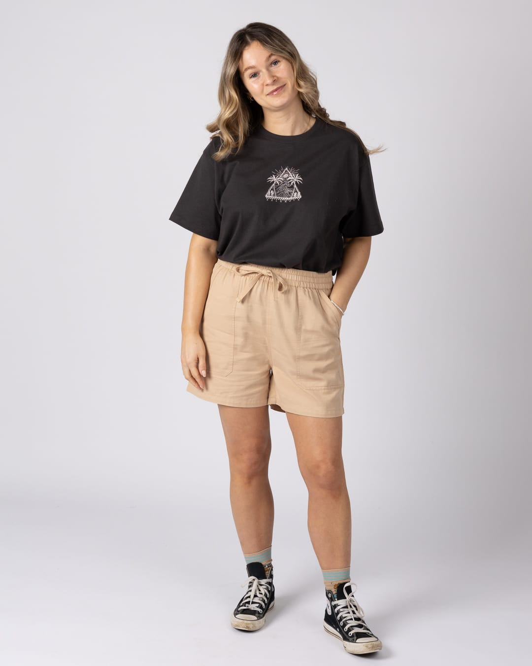 Lowen Womens Tencel Short in Beige