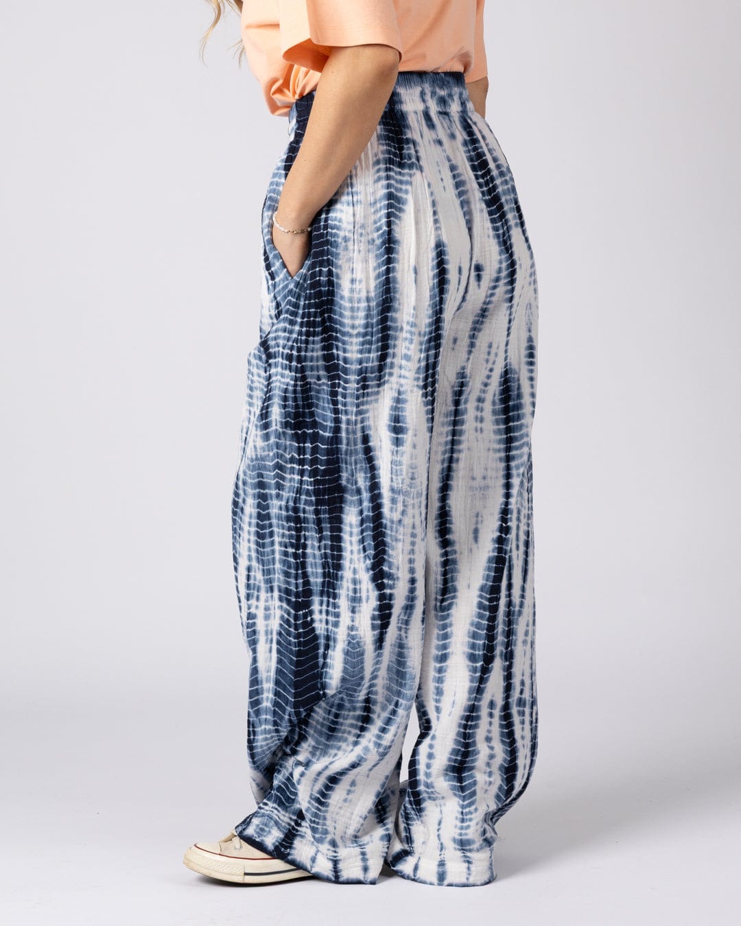 Melda  Womens Tie Dye Trouser in Blue