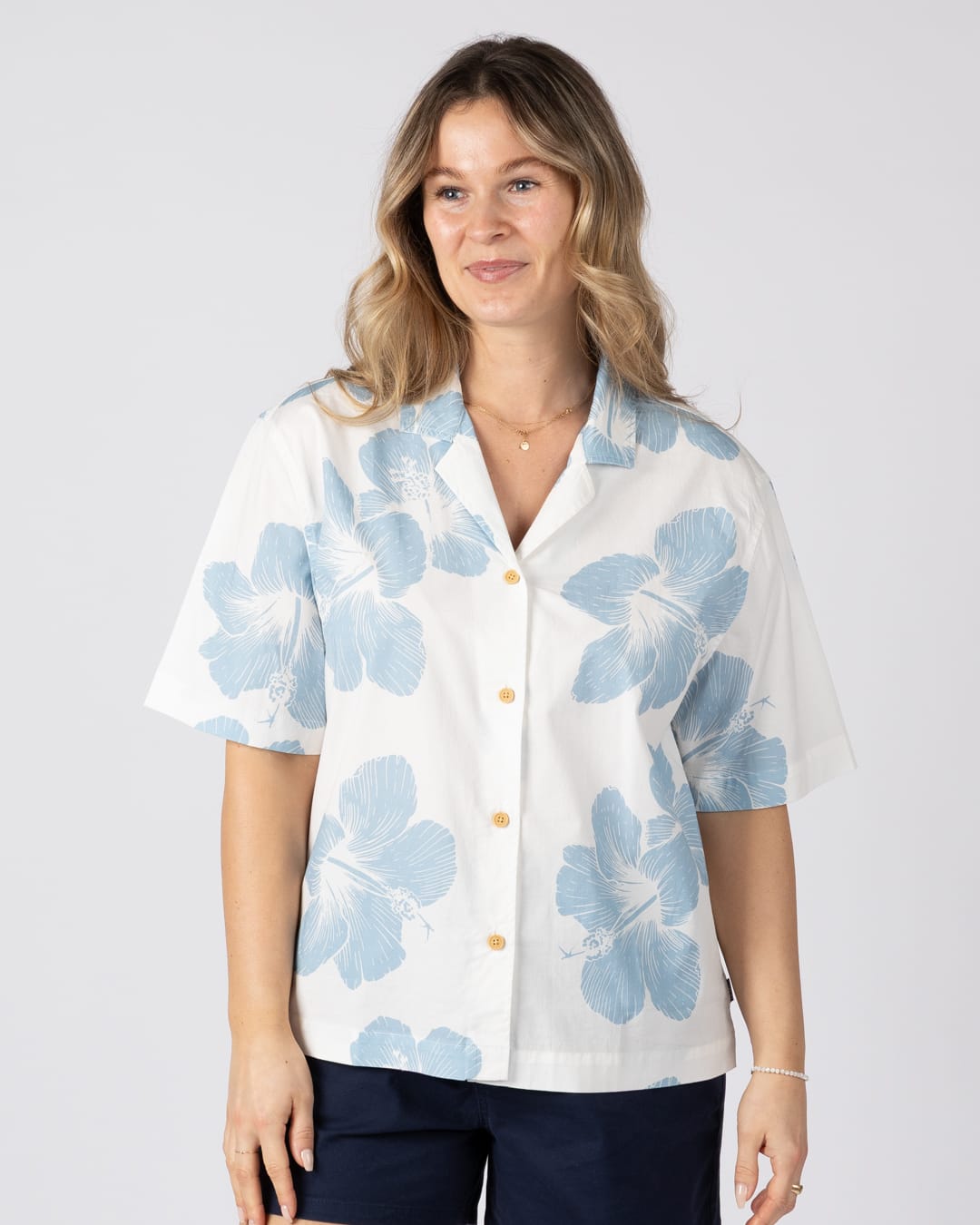 Mandaram Womens Short Sleeve Shirt in Cream