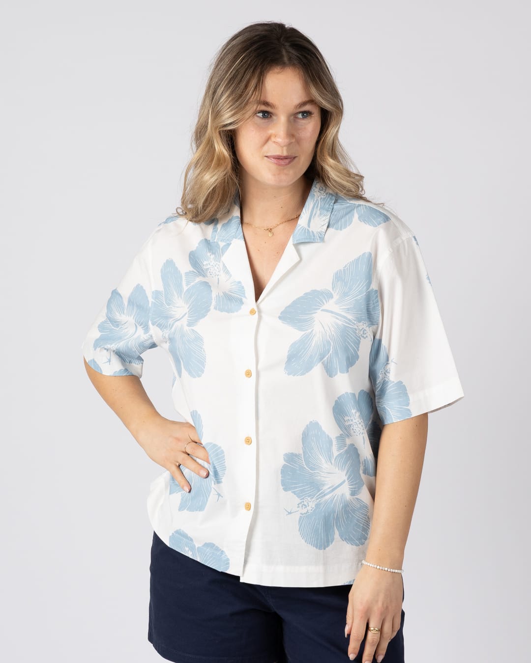 Mandaram Womens Short Sleeve Shirt in Cream