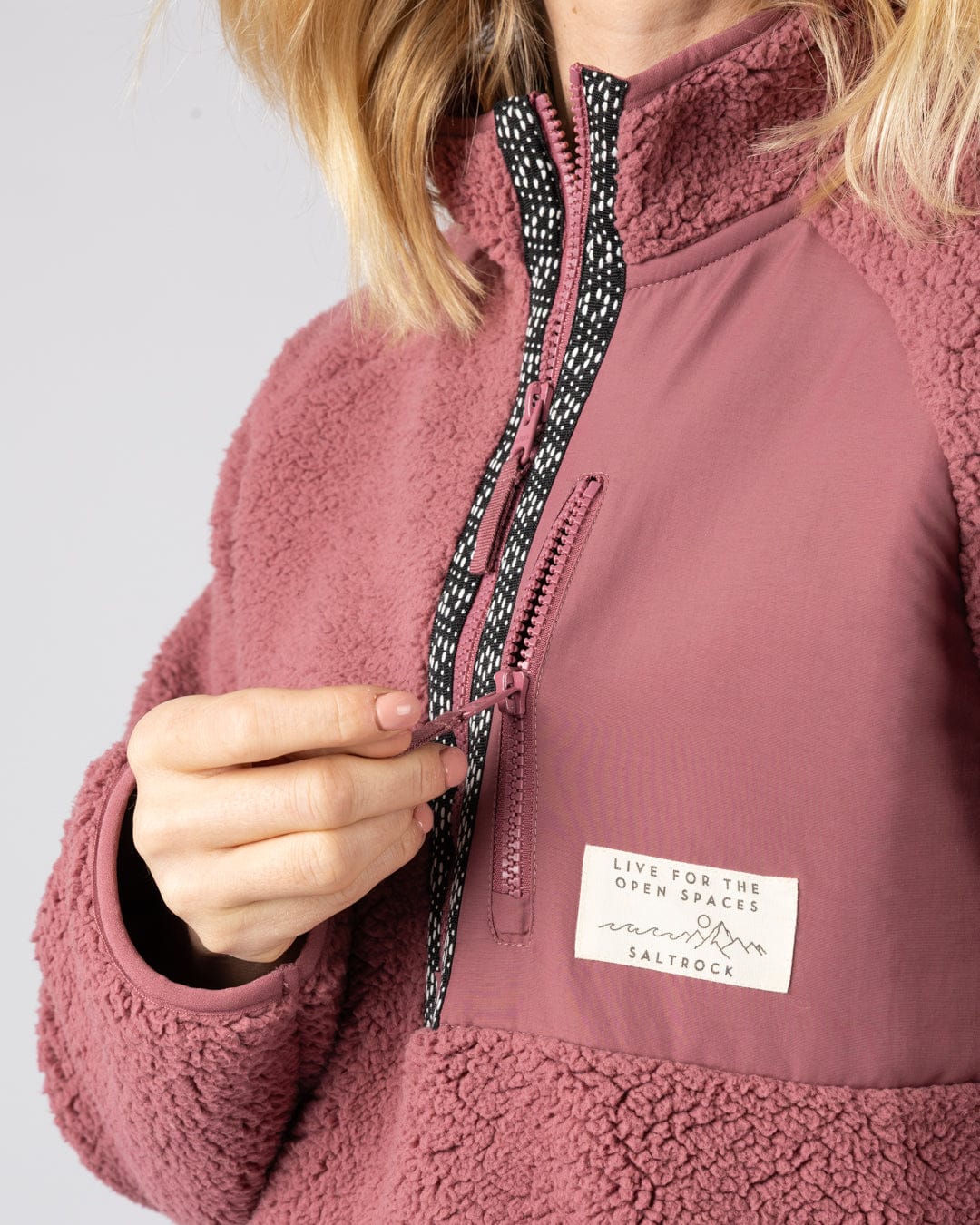 Lya - Womens Fleece - Dark Pink