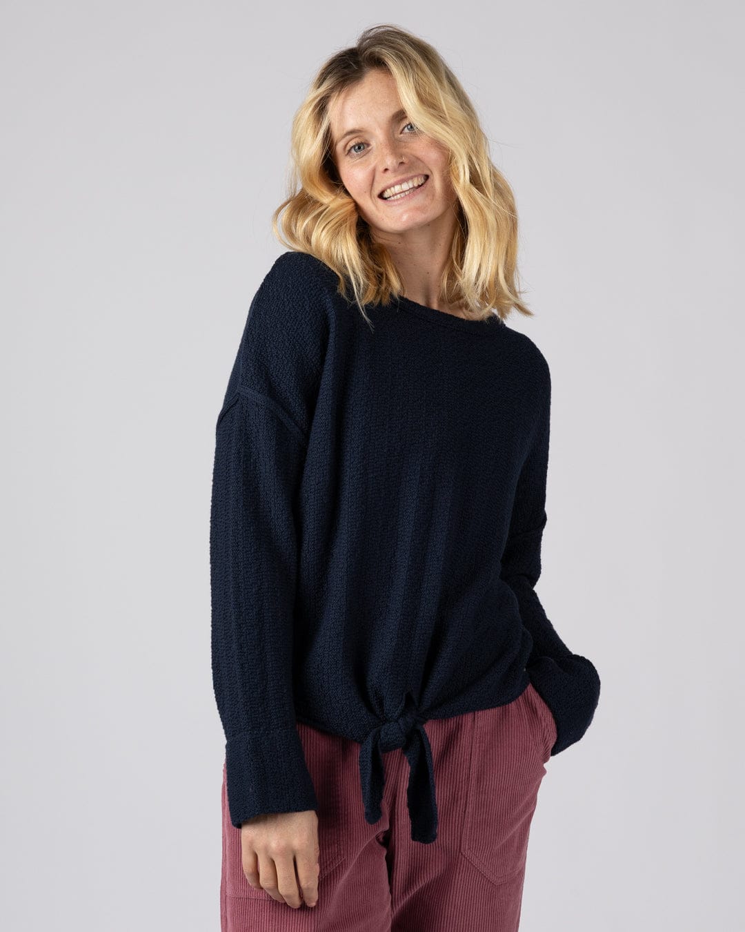 Beachtide  Womens Knot Front Knit Jumper in Blue