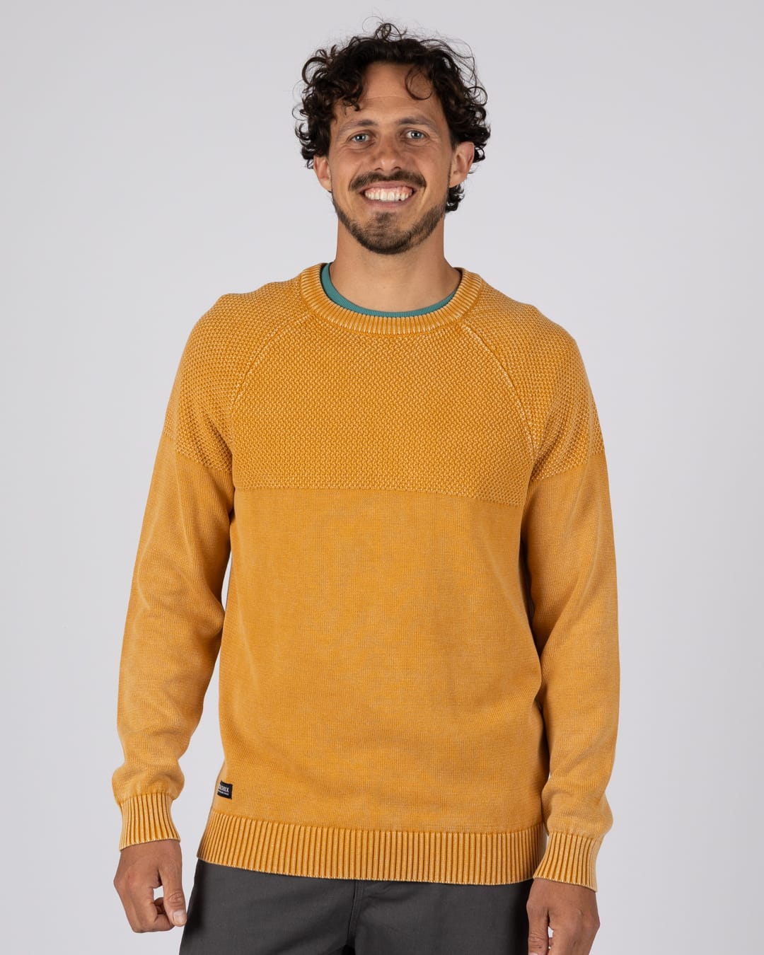 Coombe Mens Knitted Jumper in Yellow
