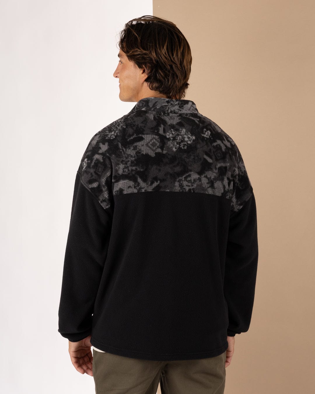 Theo Elemental - Mens 1/4 Neck Fleece - Black