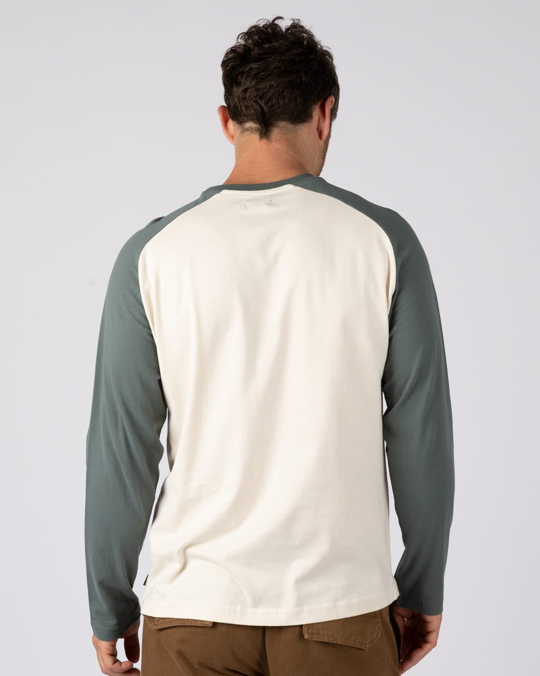 Heritage Logo Mens Long Sleeve Raglan T-Shirt in Green/Cream