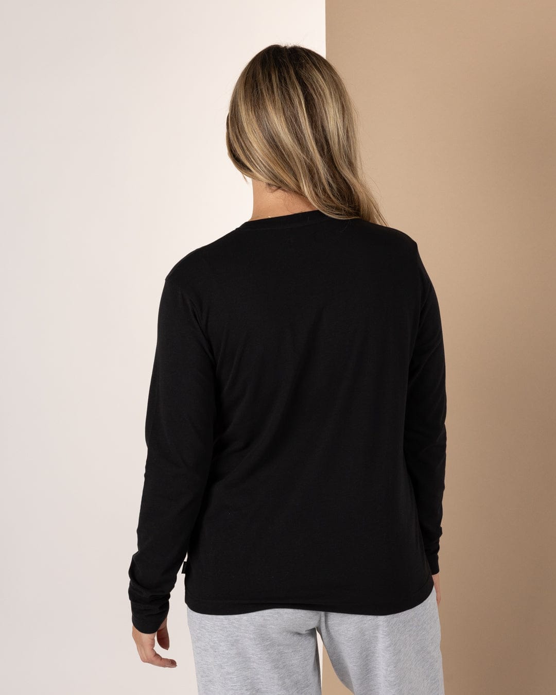 Velator - Womens Long Sleeve T-Shirt - Black