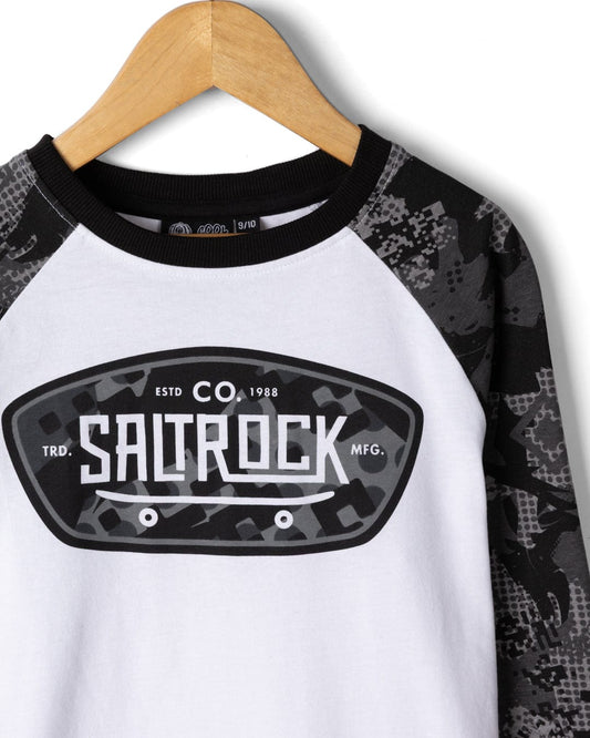 Digi Camo Raglan - Kids Long Sleeve T-Shirt - White/Black