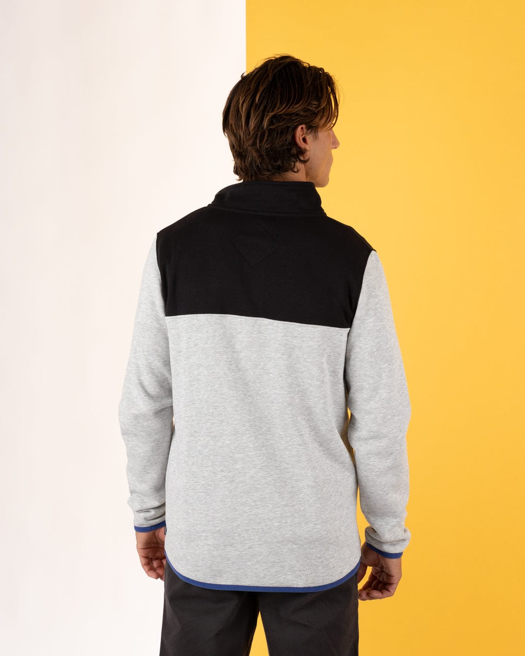 Track - Mens 1/4 Neck Sweat Shirt - Black/Grey