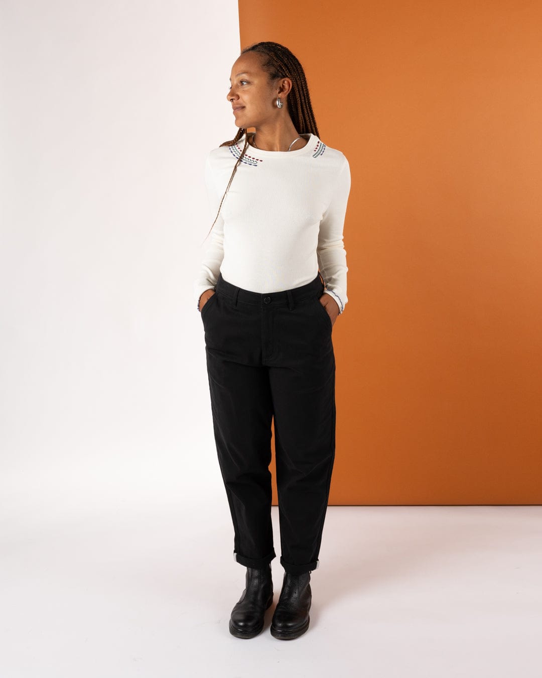 Mara - Womens Chino - Black