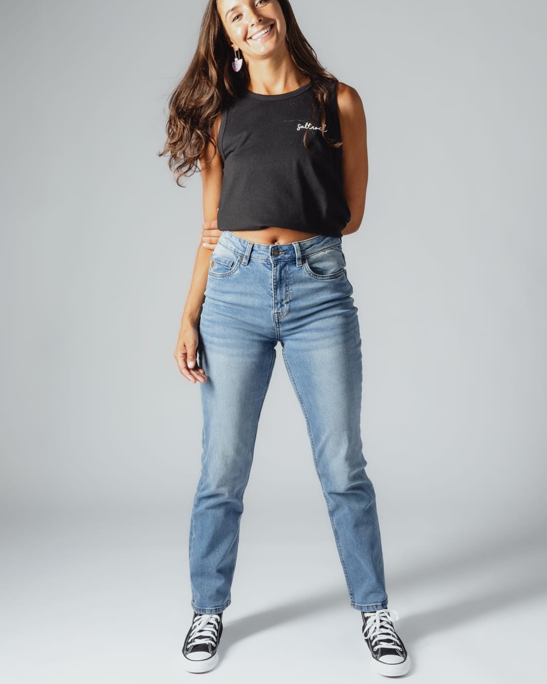 Iona Womens Straight Leg Jean In Light Denim